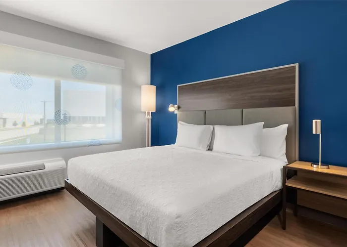 Hotel Tru By Hilton Worth Worth